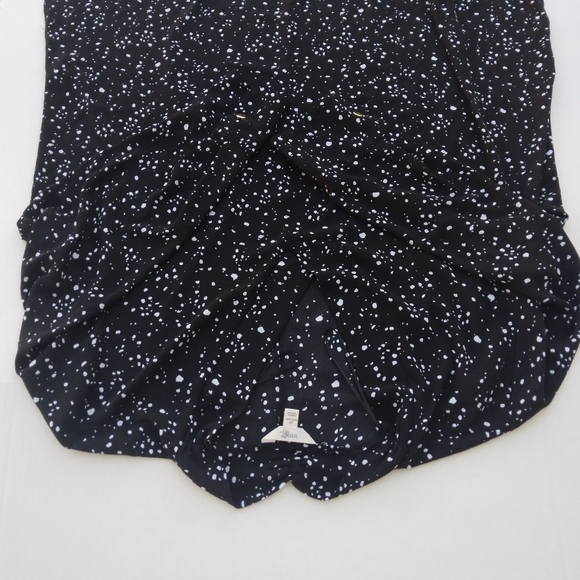 Terra sky Black & white tunic - Picture 3 of 6